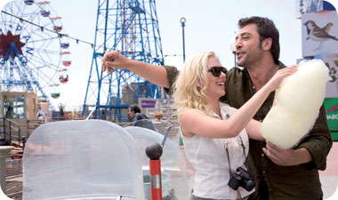 עם השחקן חוויאר בארדם בסרט ויקי, כריסטינה, ברצלונה. צילום: יח