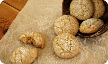 עוגיות אגוזים ושקדים