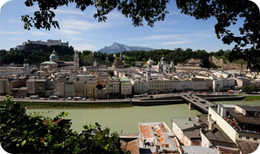 הר קפוצינר הוא אחת מנקודות התצפית המרהיבות על העיר