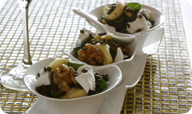 עדשים שחורות עם גבינת פטה 